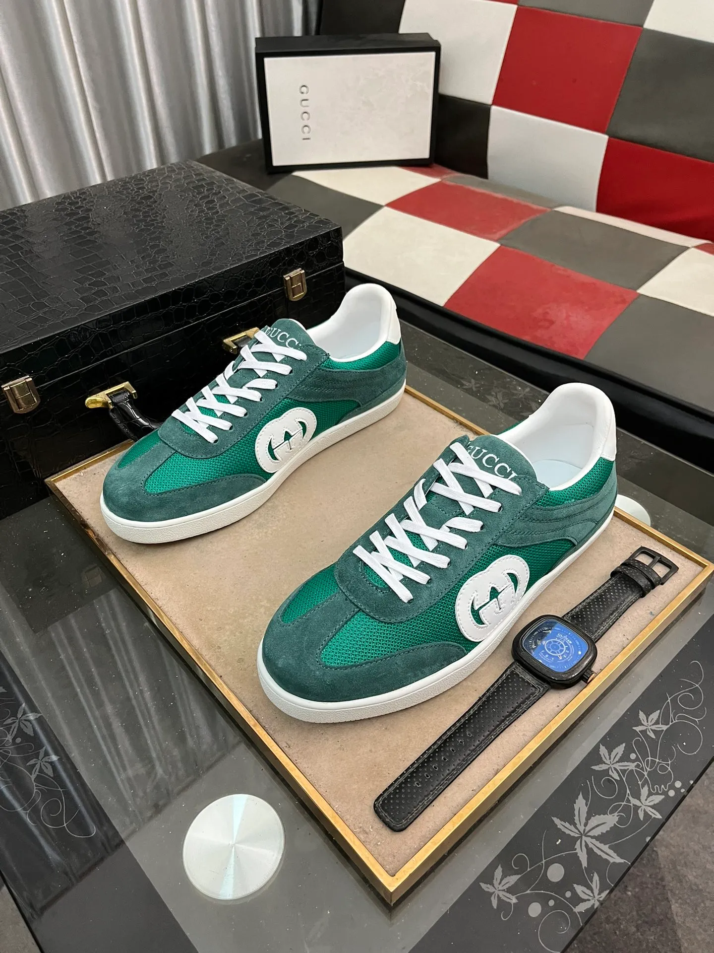 Men's shoes💰380⌚️⌚️[GUCCI] Gucci men's casual shoes are absolutely popular🔥The ultimate matching item for trendy men! The charm of super texture is irresistible, the main recommendation, the flower leather color is bright! The upper is made of high-quality cowhide + brand printed fabric, sheepskin feet, wear-resistant rubber sole, noble and elegant! Extremely comfortable🎁🎁You can be as handsome as you want💪 38-447️⃣colors available